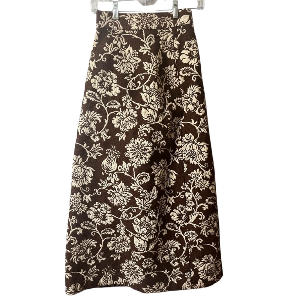 Vintage “Modern Juniors” upholstery style skirt. See desc. for sizing #10235